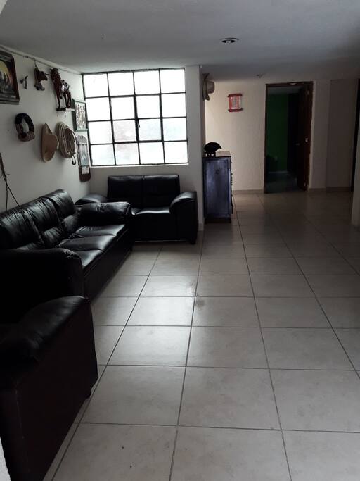 Sala iluminada.