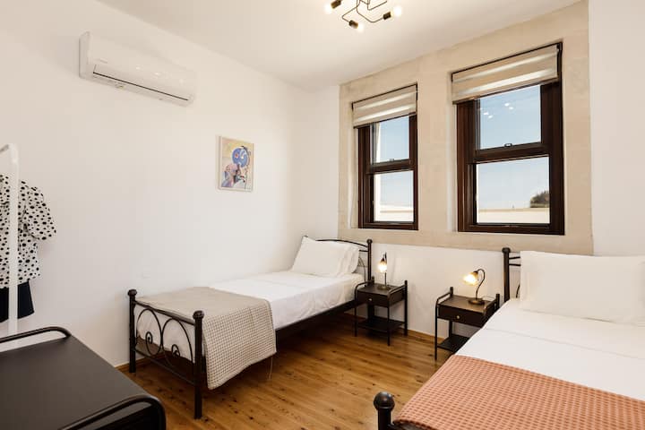 Habitación con 2 camas individuales