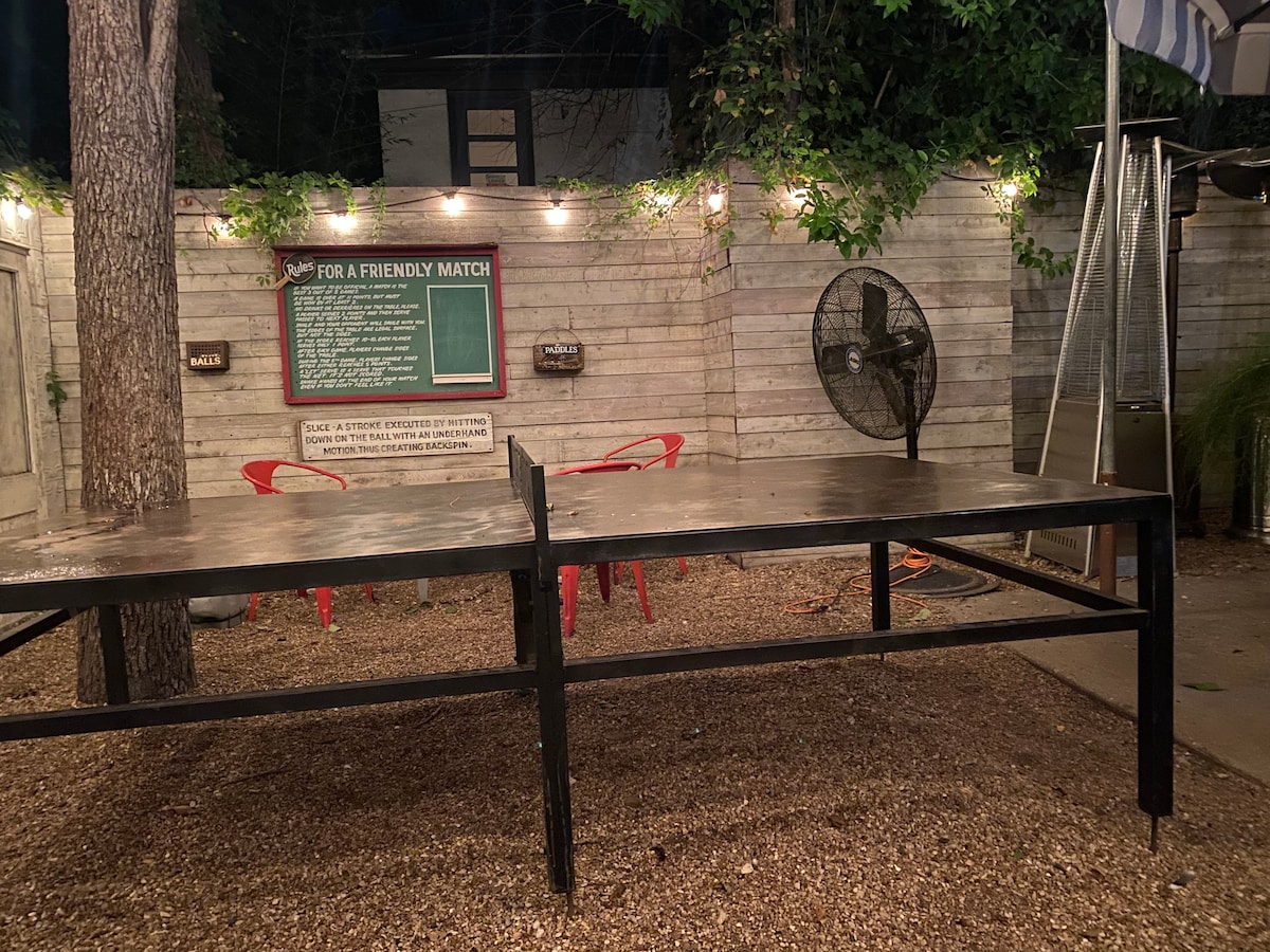Pig Parlour
