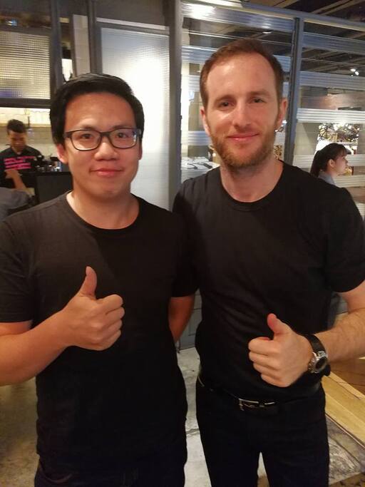 meet and share experience with Joe Gebbia
(Co-founder Airbnb)