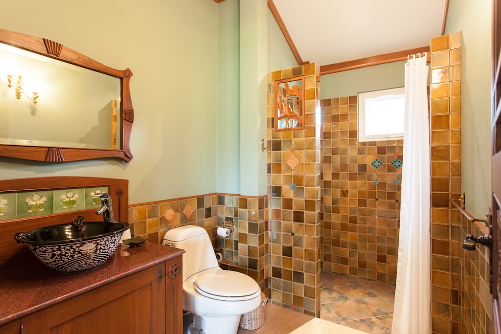 En-suite bathroom