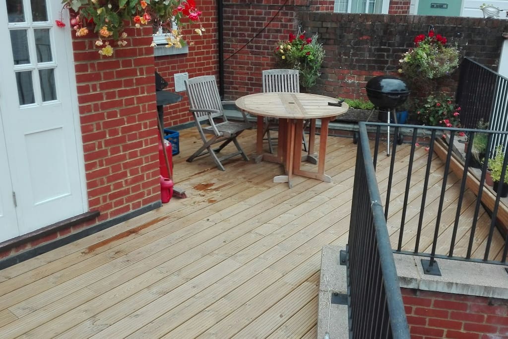 Outdoor space for Summer relaxation, BBQs