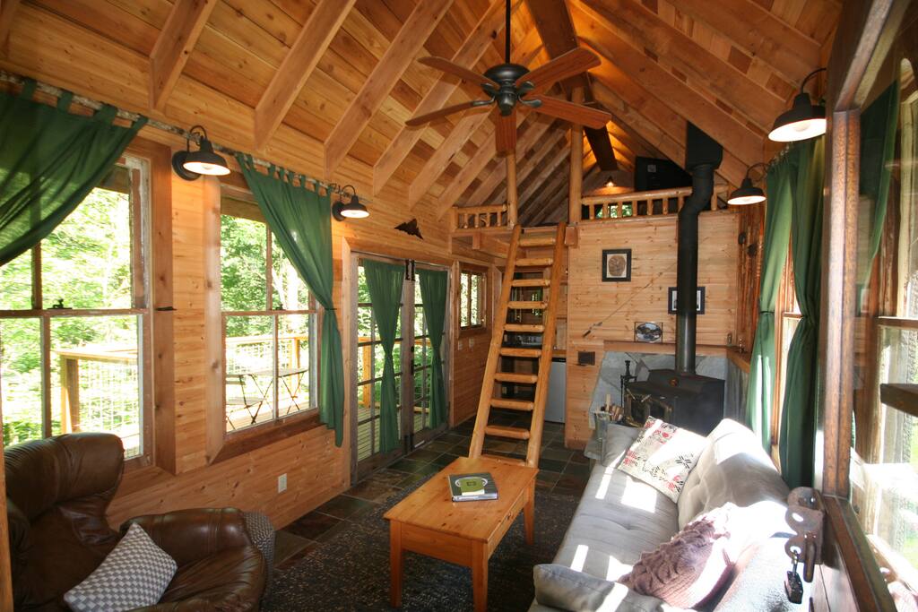 Middle Fork Cabin Cabins for Rent in North Bend, Washington, United
