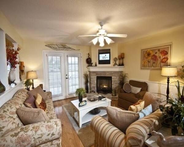 ★Holiday Inn Piney Shores-Lux 2BDRM/Kitch & LivRm★