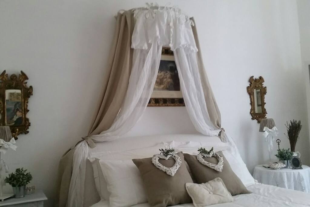 shabby room
