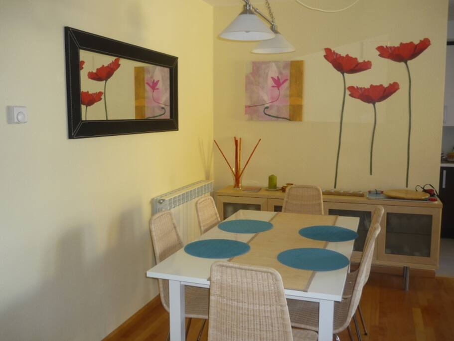 parte del salón como comedor