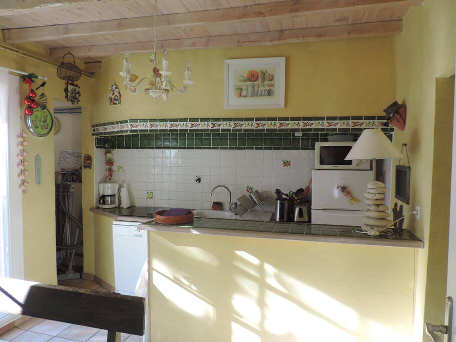 Cuisine donnant sur la terrasse