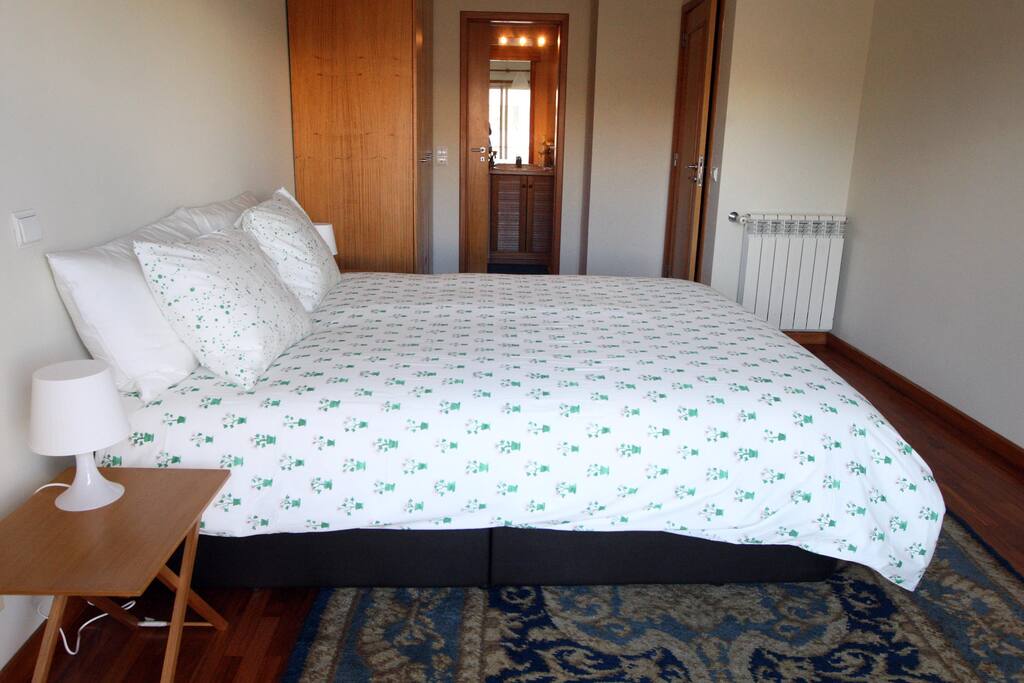Quarto de Casal / Double Bedroom
