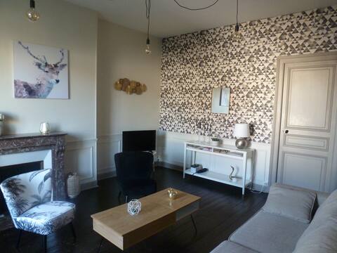 52m2 AU PIED DE LA CATHEDRALE