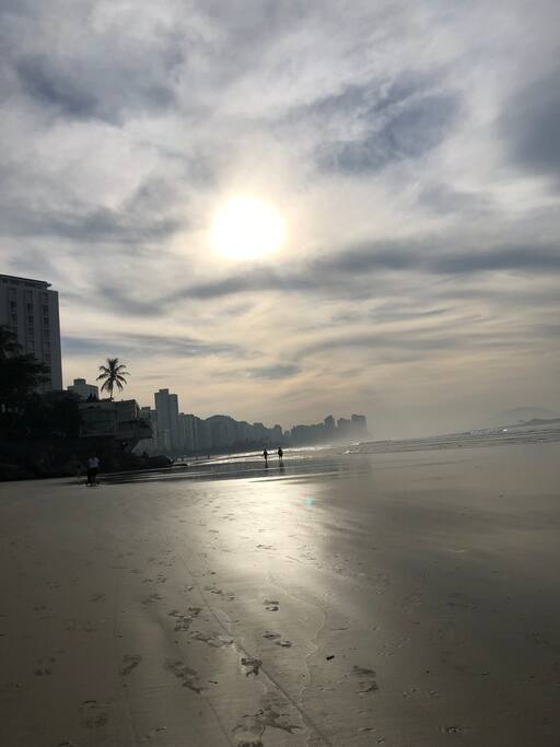 vista de frente ao prédio.