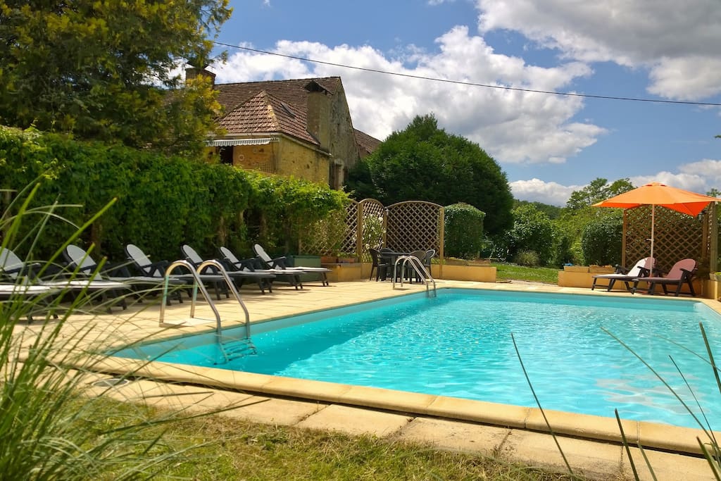 Shared pool area