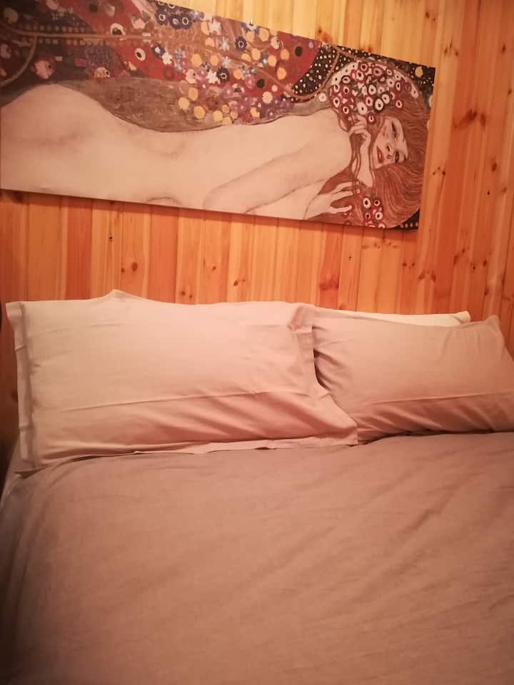 Starehe ya kitanda cha kustarehesha cha mto wa watu wawili