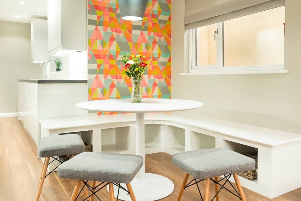 Kitchen/lounge