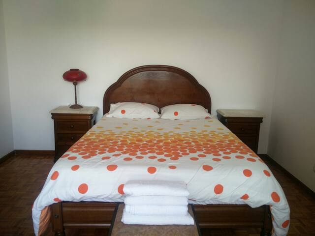 Suite in a Family Apartment in Barcelos