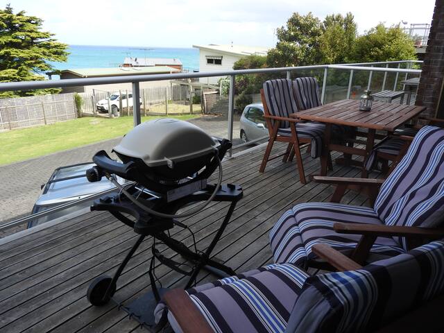 Relaxed Ocean View – Ideal family retreat gallery image 4