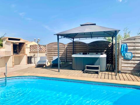 Villa 200m beach, heated pool, secure, spa
