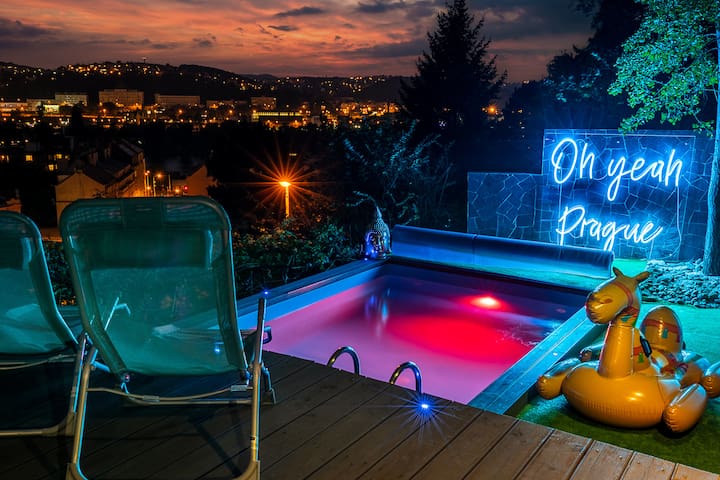 *Oh*yeah*villa* pool hot tub & sauna