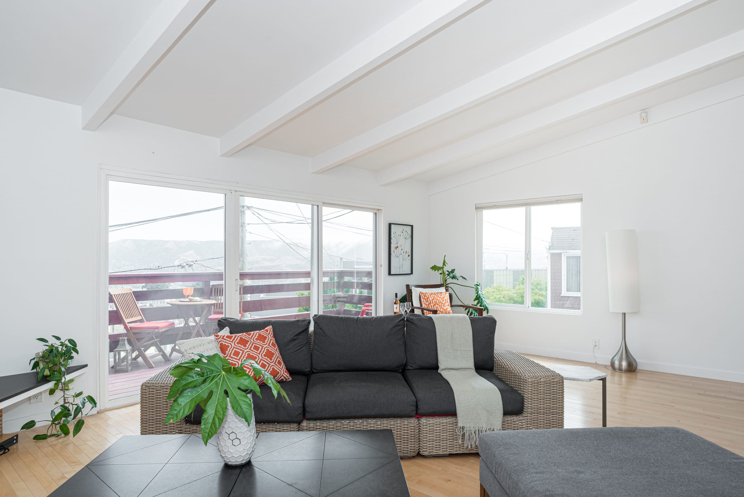 Home in San Francisco · ★5.0 · 2 bedrooms · 2 beds · 2 private baths - Image 6