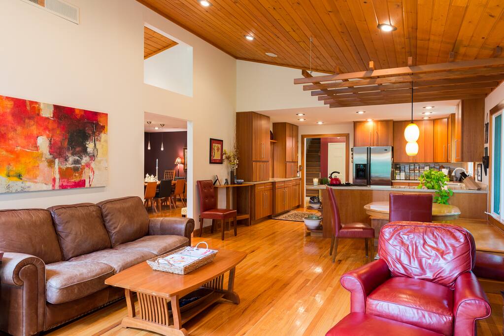 Fantastic kitchen and family room with big screen tv