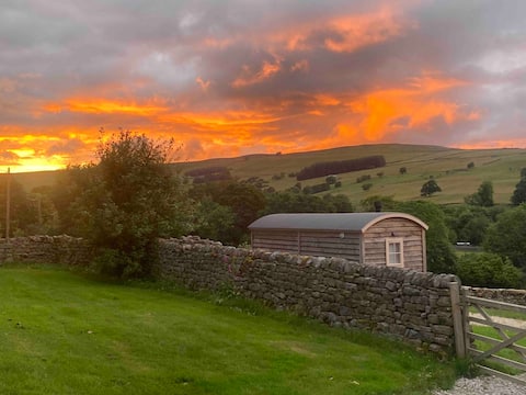 Luxury glamping in the Yorkshire Dales