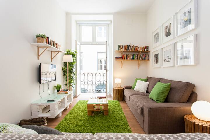 Central Downtown 1E up to 13guests by Central Hill gallery image 3