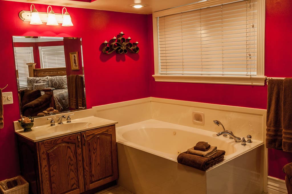 Beautiful Jetted Tub
