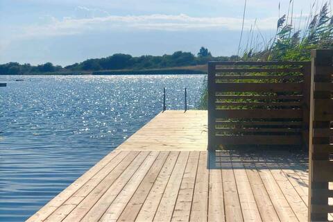 Fantastic house with private sea plot