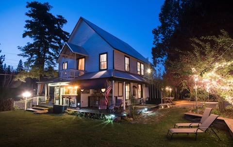 Avery Hotel Vacation Rental