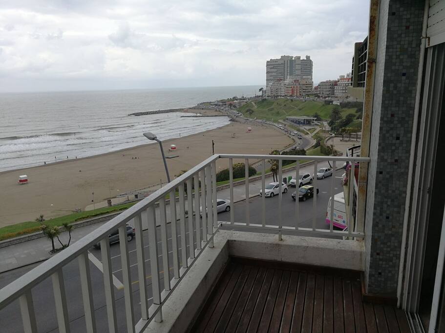 Vista al mar desde el balcón