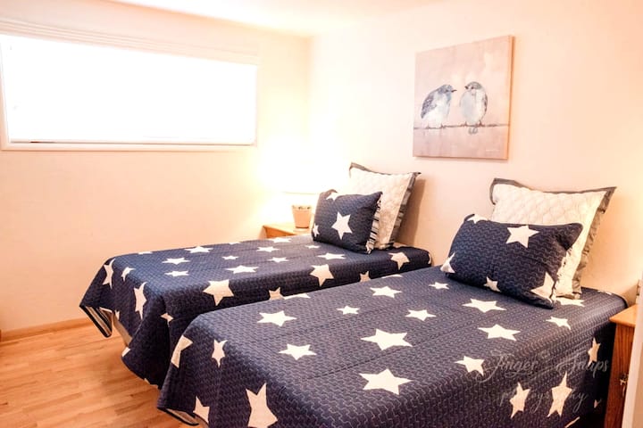 'Ashton's Stars' - Bedroom 1, 'Quilt Star' Home