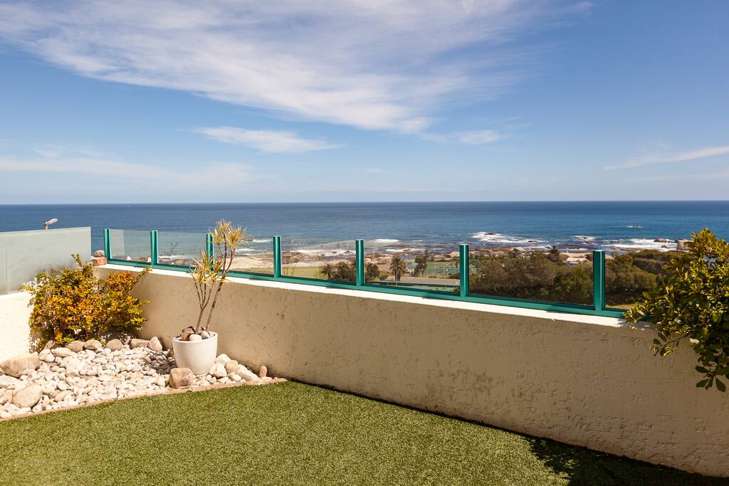 Views over Clifton beaches