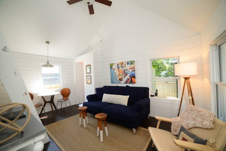 Salt Box Cottage a Classic Beach Cottage