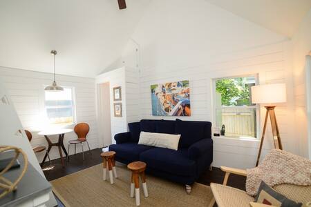 Salt Box Cottage a Classic Beach Cottage