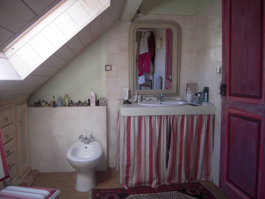 SALLE D'EAU PRIVATIVE