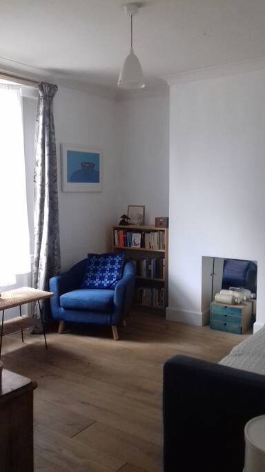 Living room/third bedroom