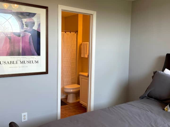 Master bedroom & bath