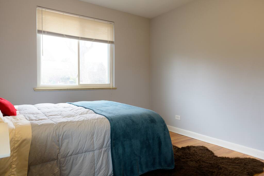 Guest bedroom