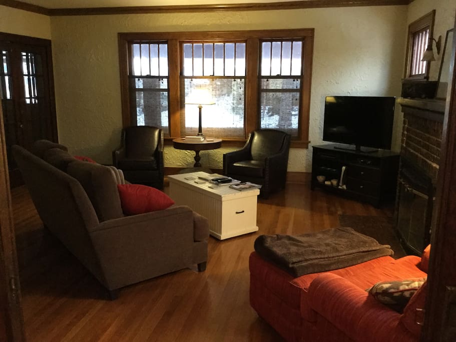 Living Room photo 1