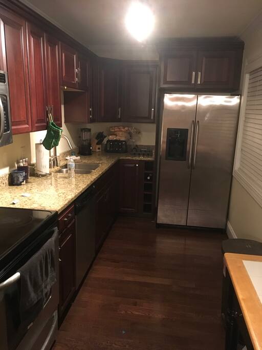 Updated kitchen with fully stocked fridge!