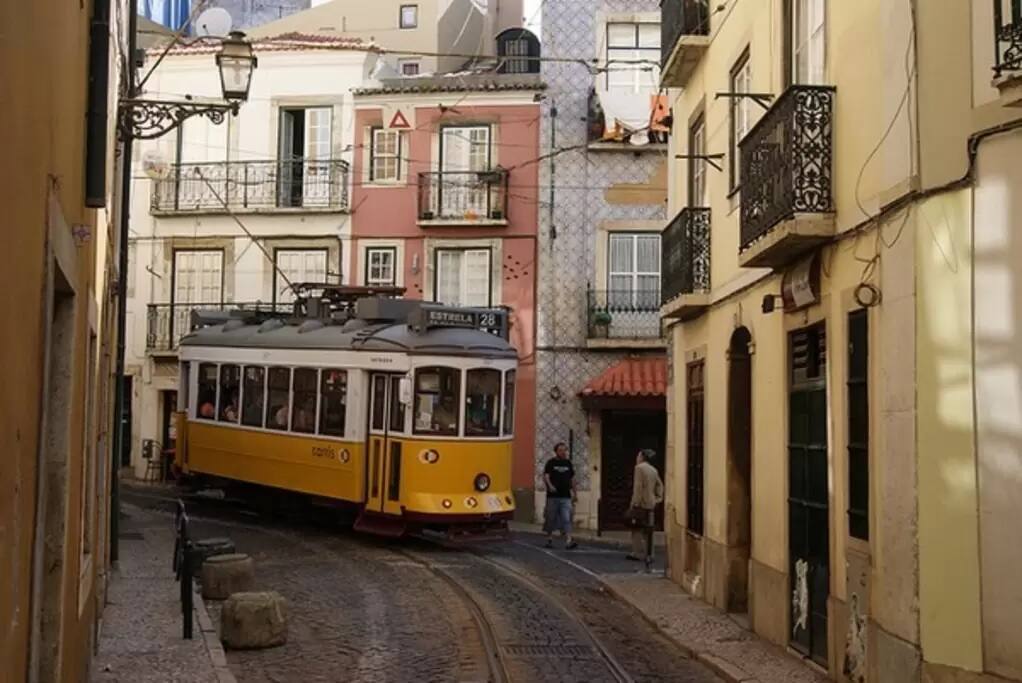 The Legendary 28 Tram