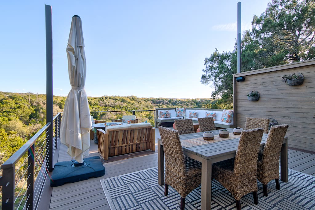 Spectacular Hill Country Views