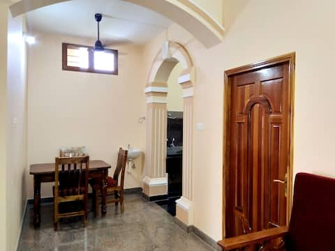 Mountain House-5 Mins walk to Ramana Ashram