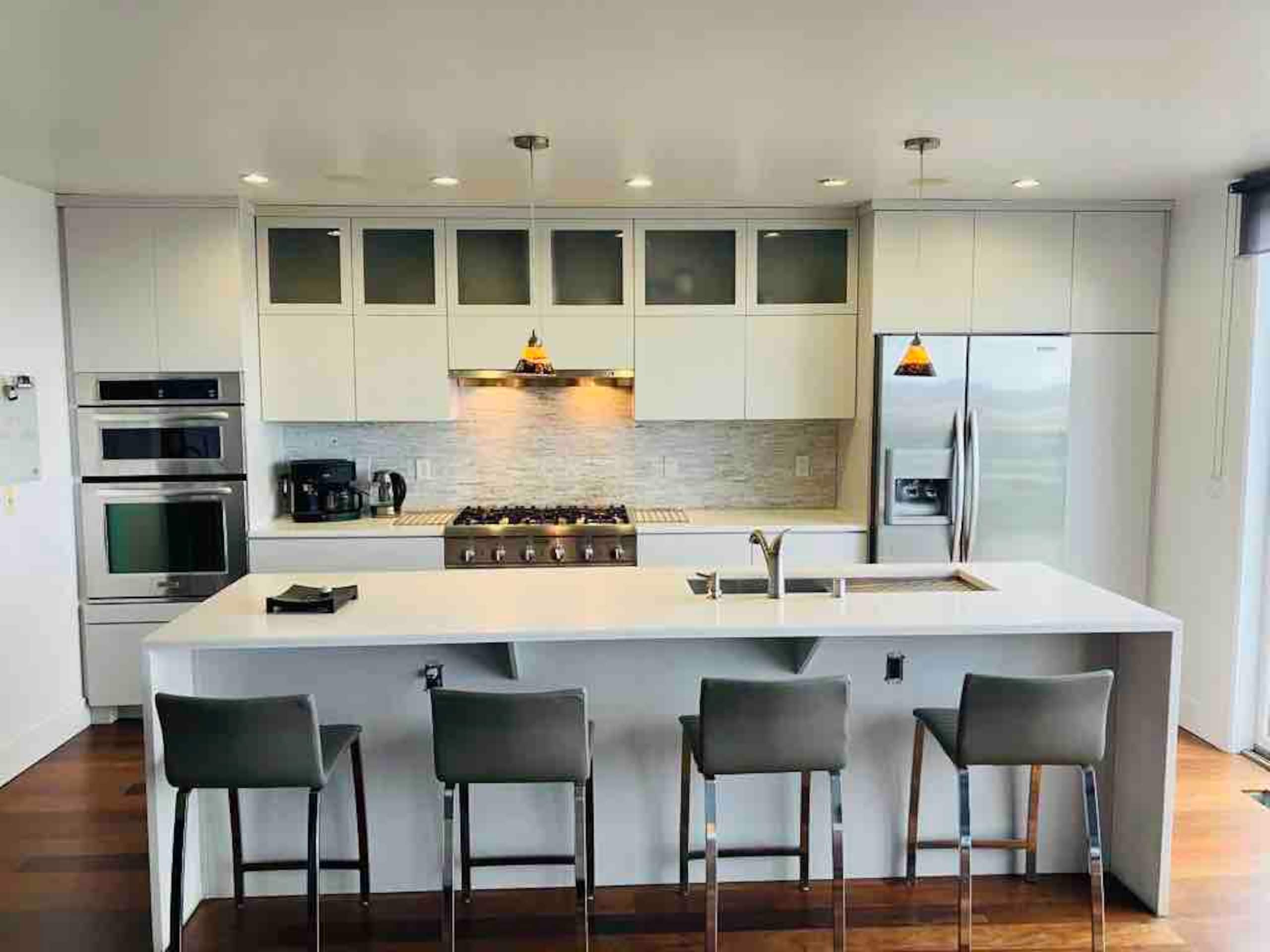 Home in San Francisco · ★4.82 · 3 bedrooms · 3 beds · 2 baths - Image 12