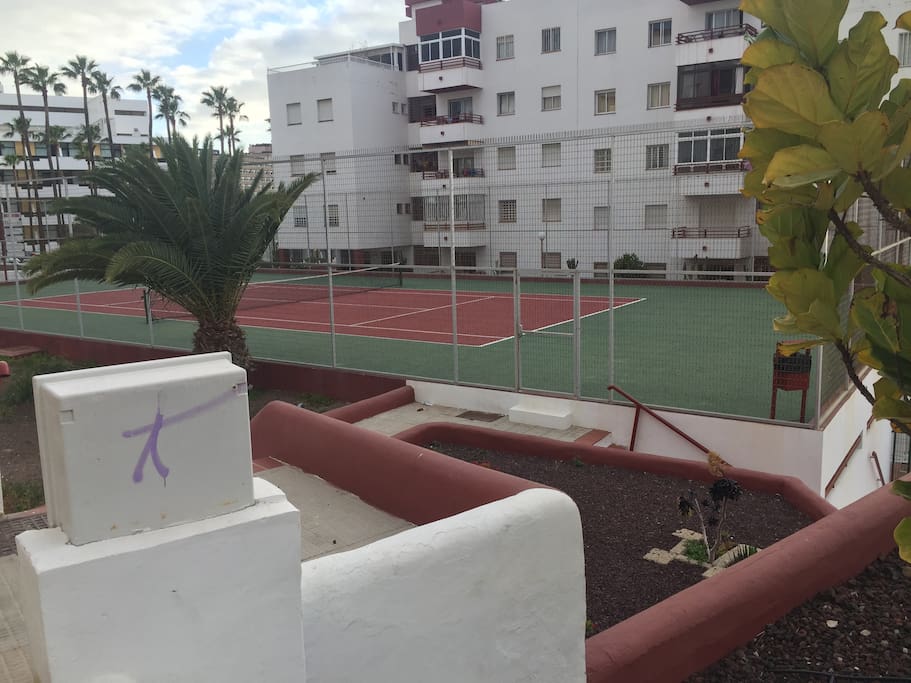 campo di tennis a disposizione dell'ospite