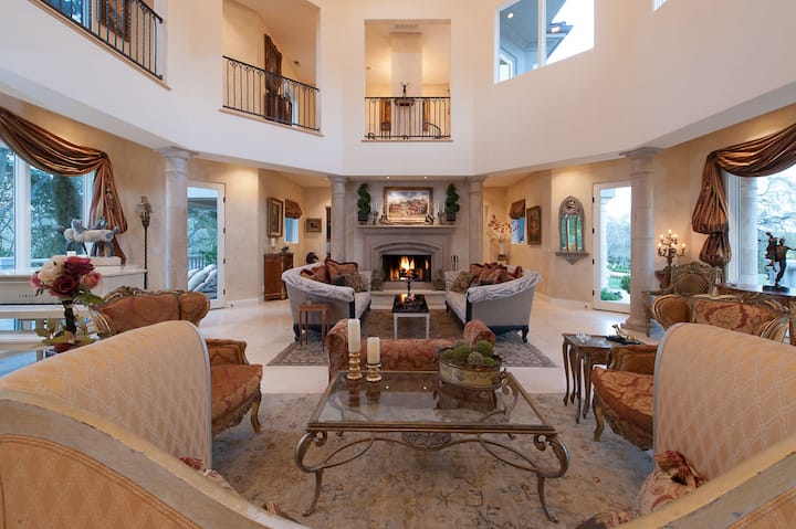 Private Italian Villa Estate In The Wine Country - Petaluma, CA