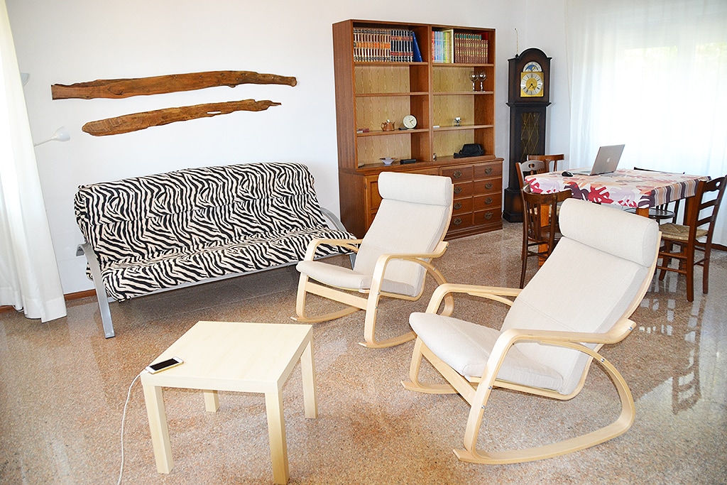 Popular Airbnb listing: Sunrise terrace by the sea, casa sul mare in Baunei
