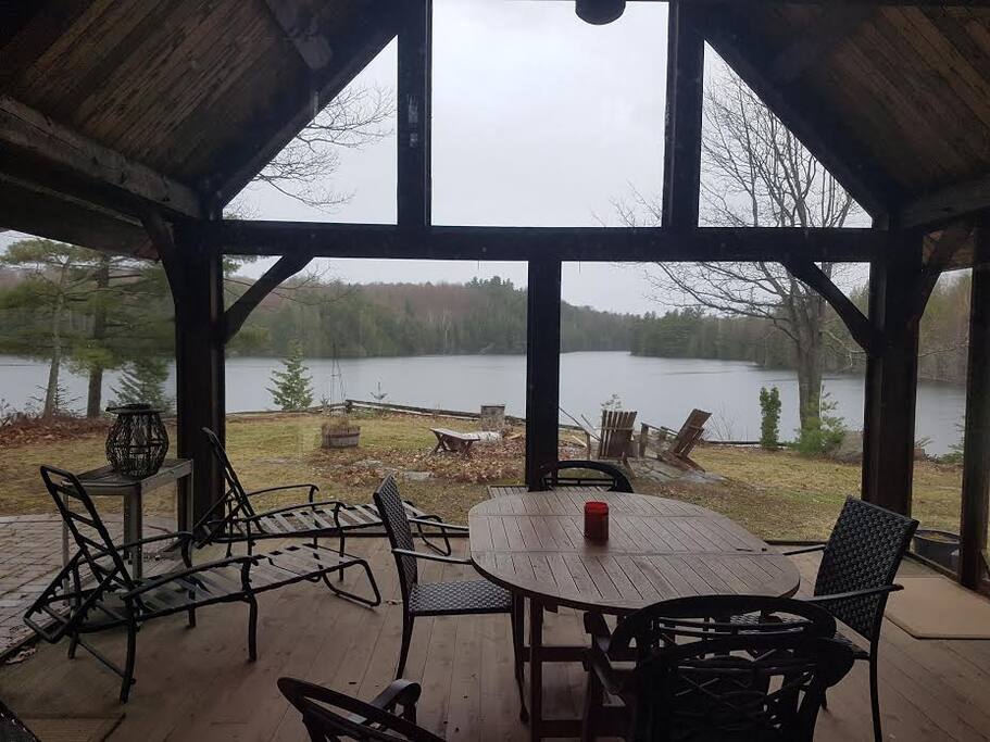 Screened in veranda to enjoy all the fresh air, without any of the mosquitoes!