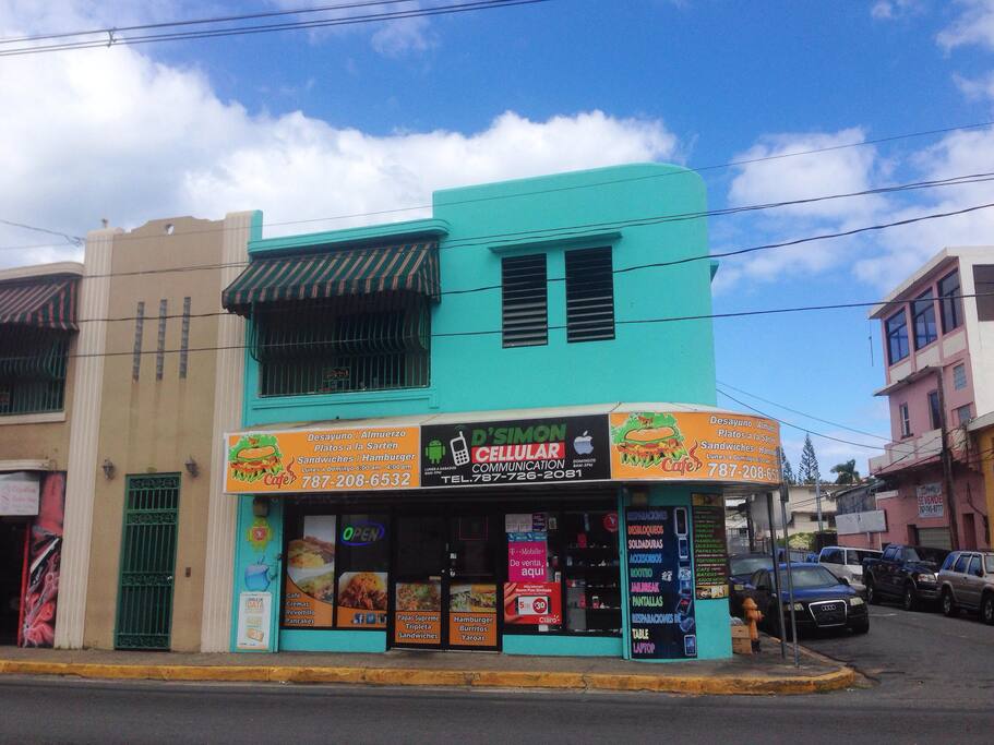Mi casa en la esquina.