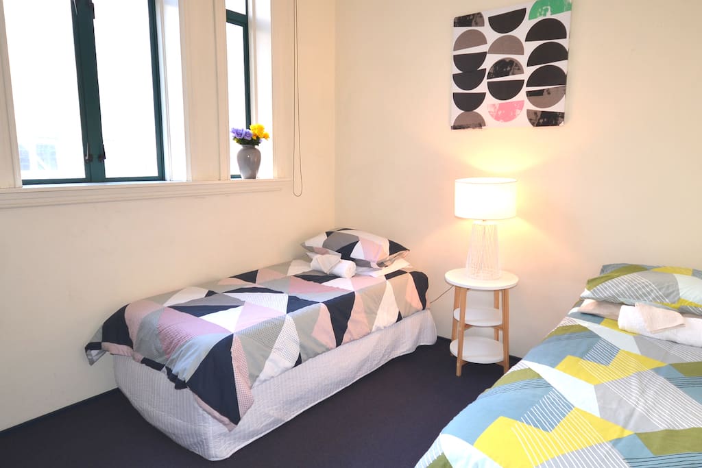 Master bedroom with 2 Singles (or King)