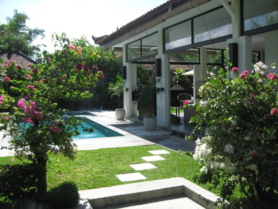 The pool & villa view from the entrance